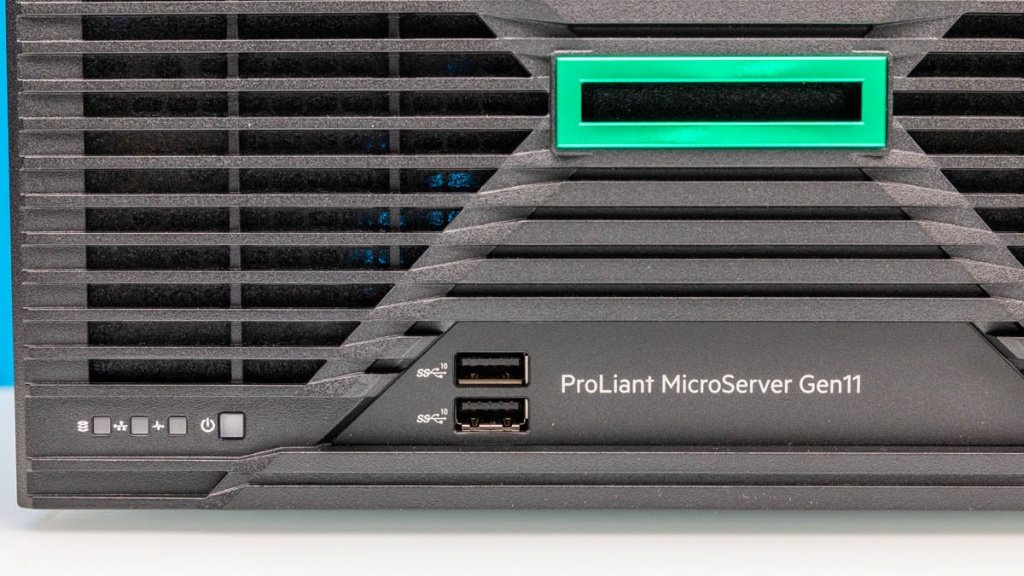 HPE-ProLiant-MicroServer-Gen11-SSD-1.jpg