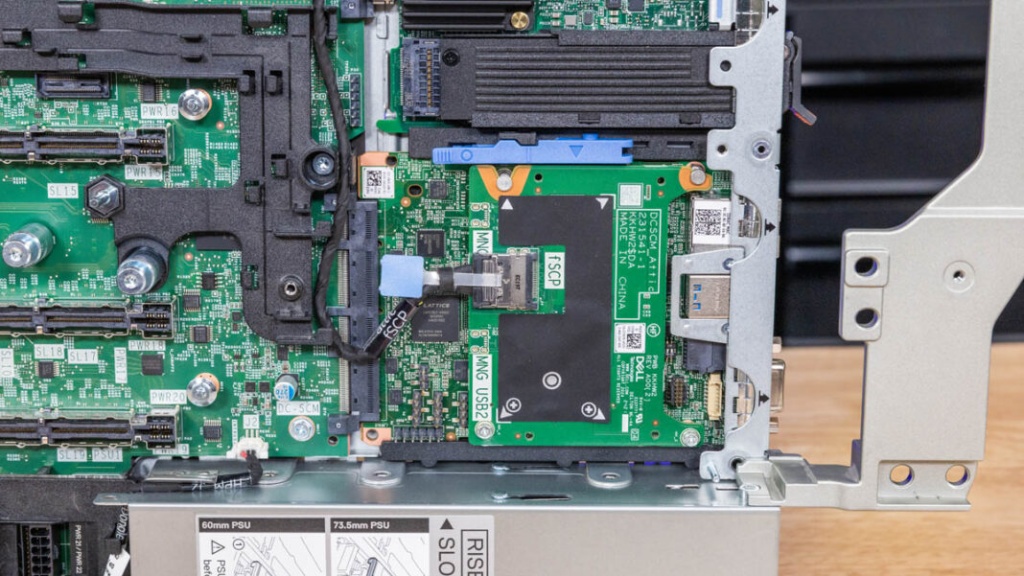 Dell-PowerEdge-R770-Internal-DC-SCM-1068x601.jpg